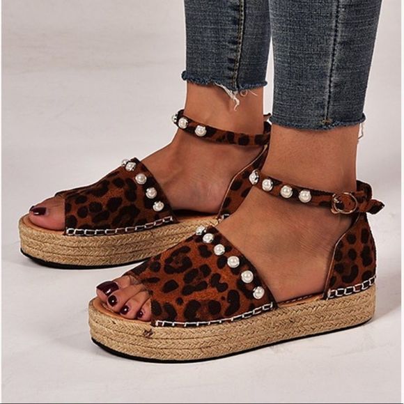 The JUTI Espadrille Sandal - Picture 3 of 4